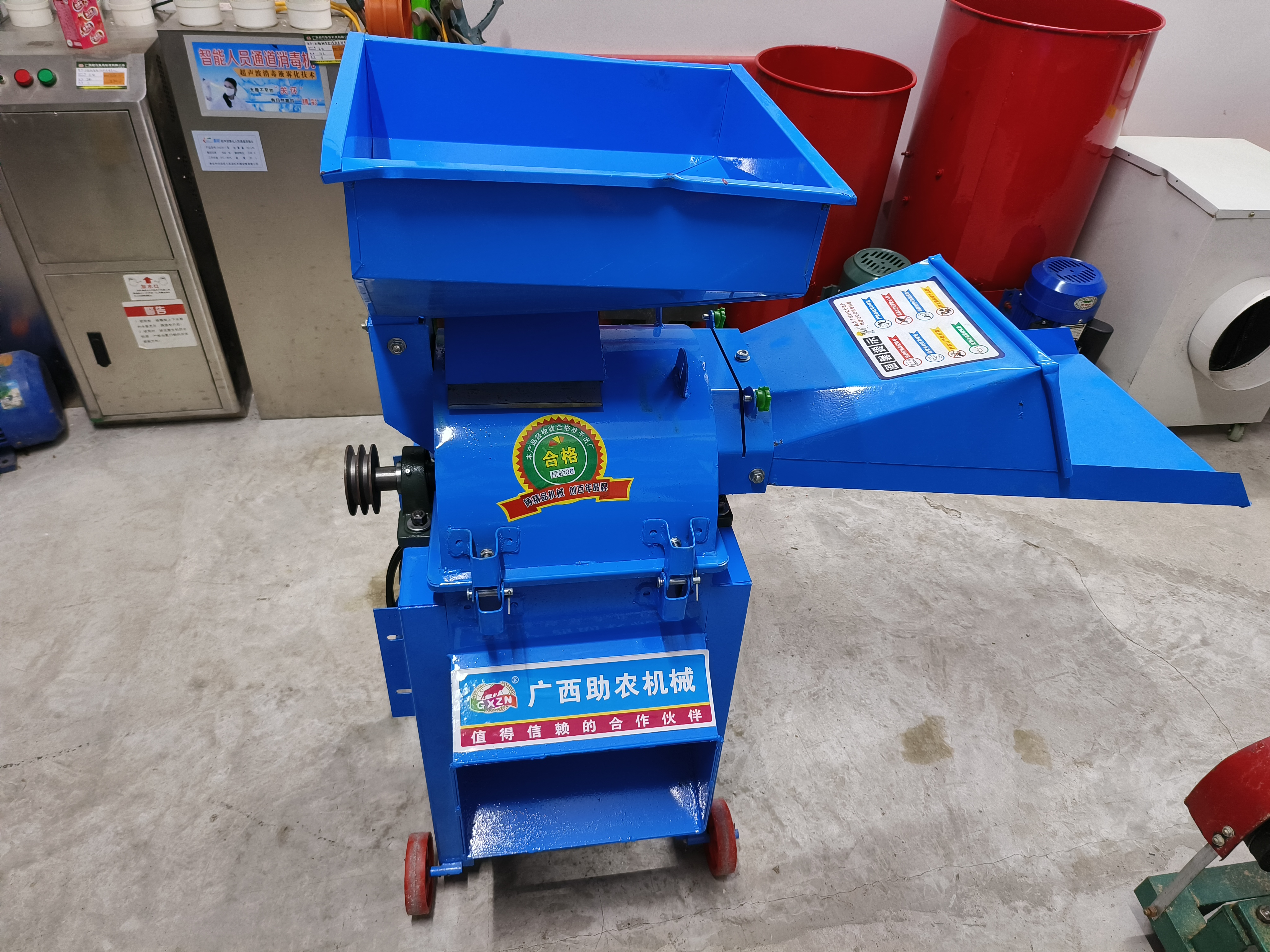【新產品】 干濕兩用多功能超細粉碎機牧草打漿機，助你養(yǎng)殖不僅省錢而且更方便